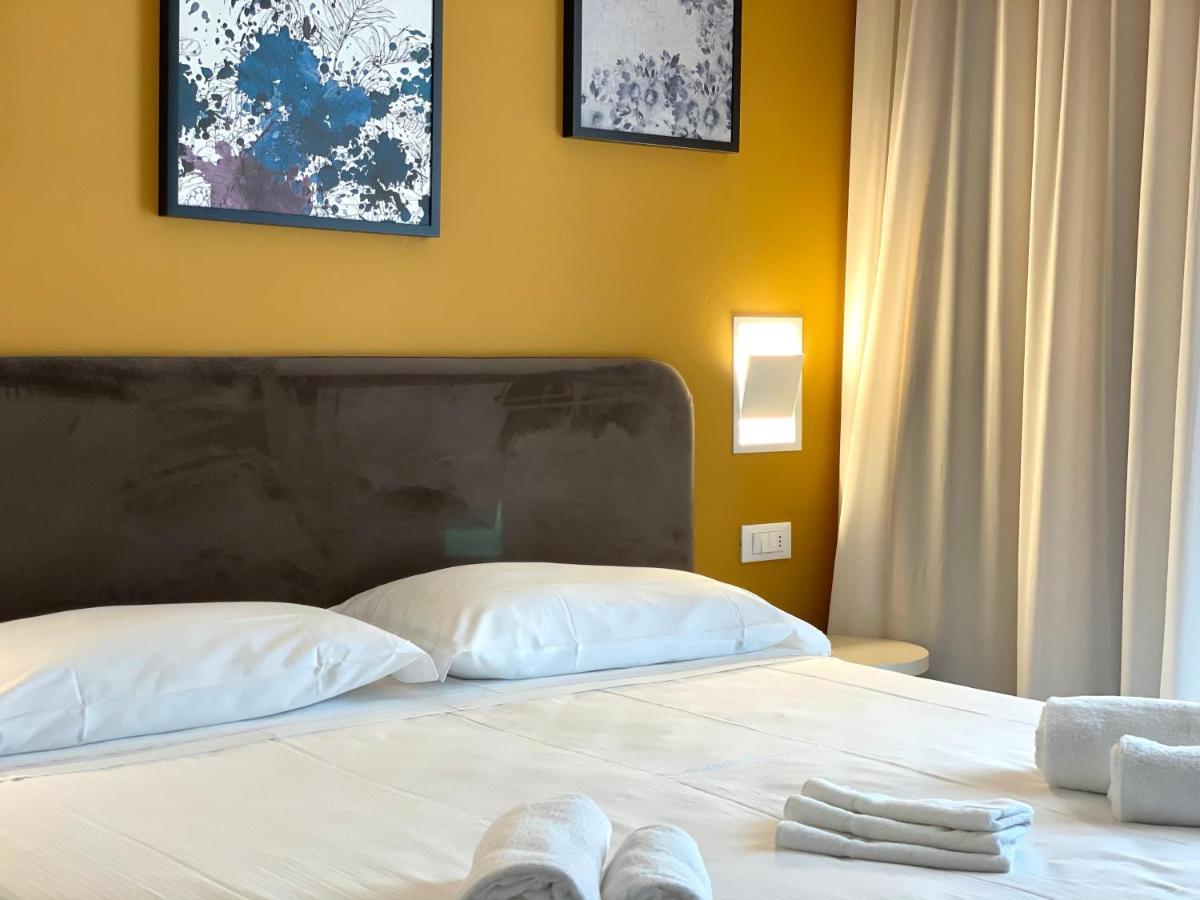 Hotel Iris Jesolo Exterior photo