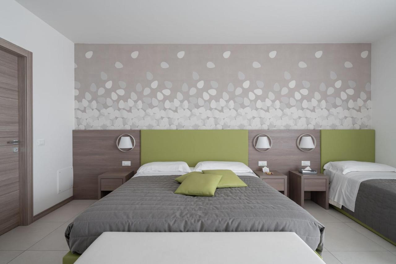 Hotel Iris Jesolo Exterior photo