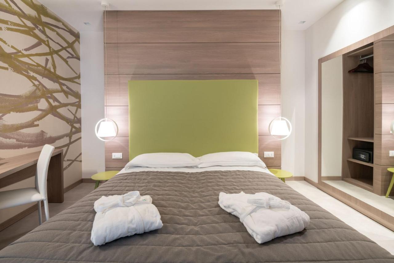 Hotel Iris Jesolo Exterior photo